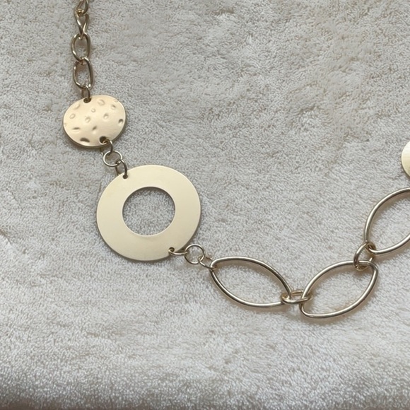 Necklace - Picture 2 of 7